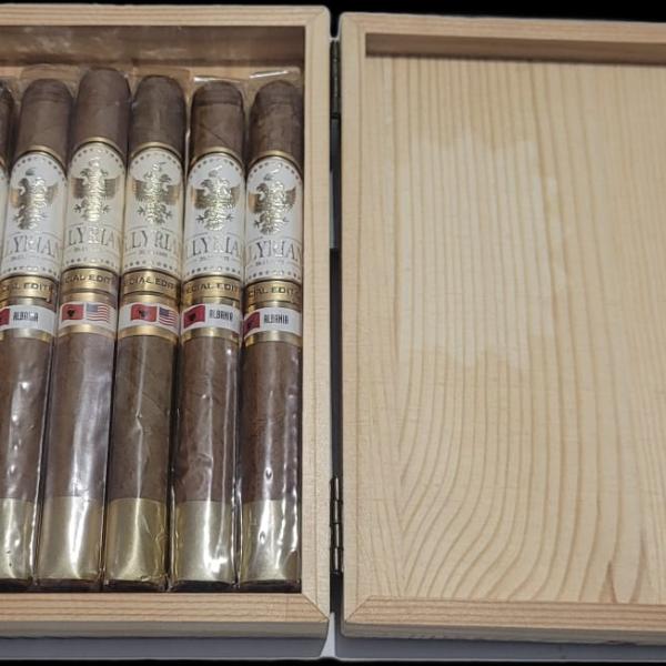 Corona Illyrian 42x6 - 7 Pack Bundle Wooden Box
